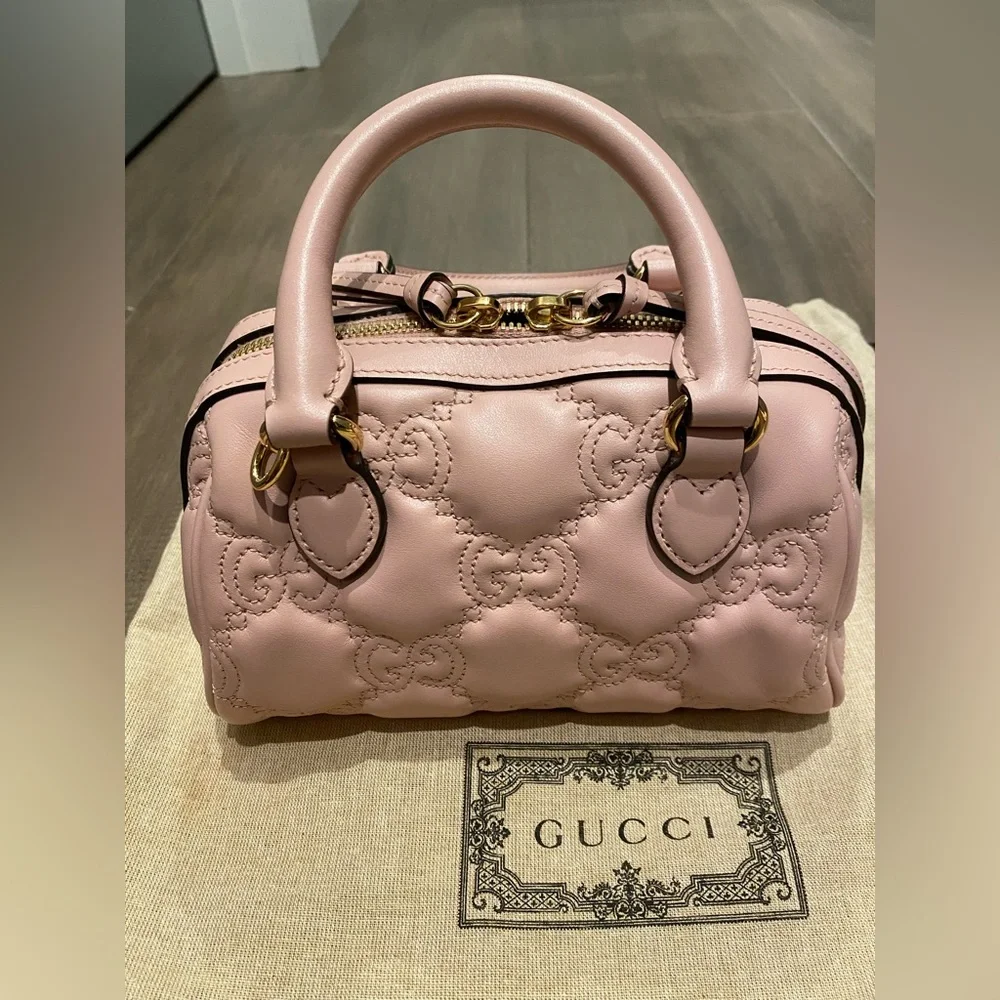 Gucci GG matelassé mini bag in pink leather - Picture 8 of 15